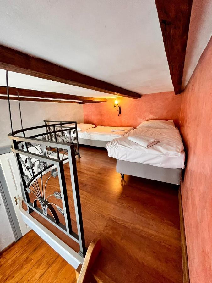 Casa Italia Prague Aparthotel Exterior photo
