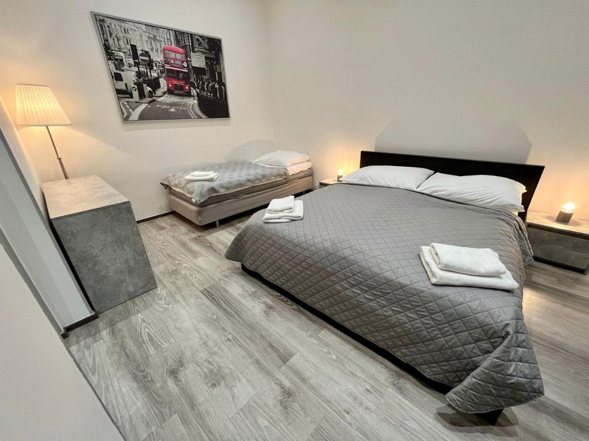 Casa Italia Prague Aparthotel Exterior photo